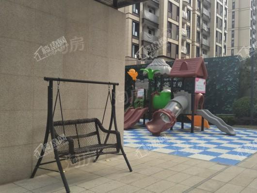 西郊宸章实景图