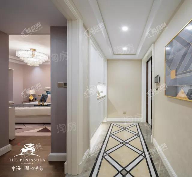 中海湖心半岛样板间