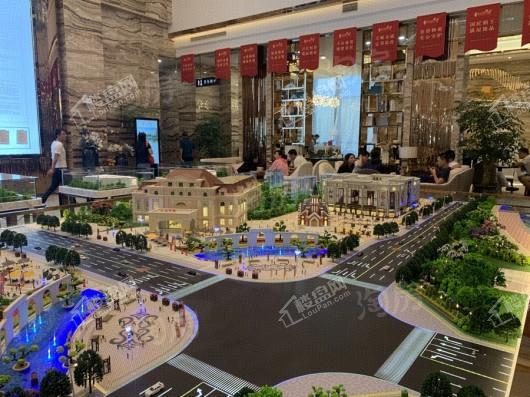 恒大金碧天下实景图