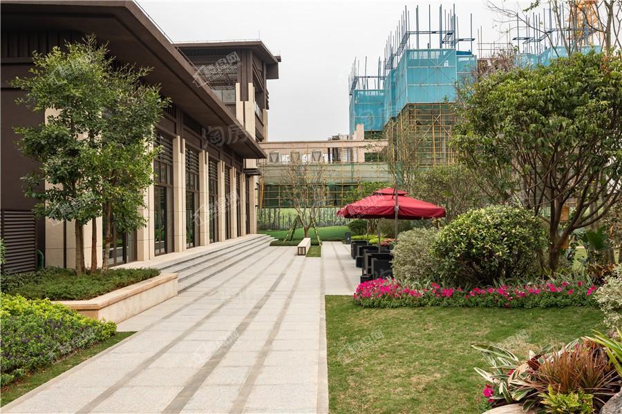 荣和五象学府实景图