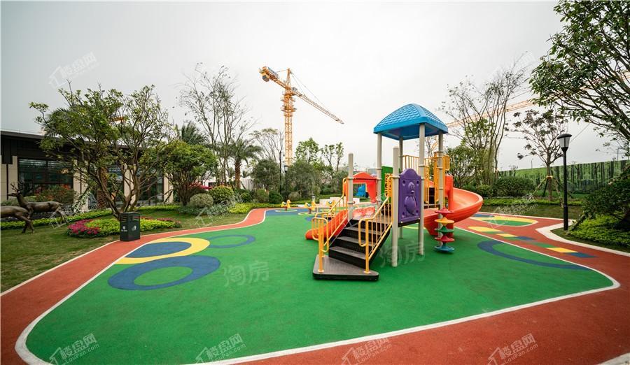 荣和五象学府实景图