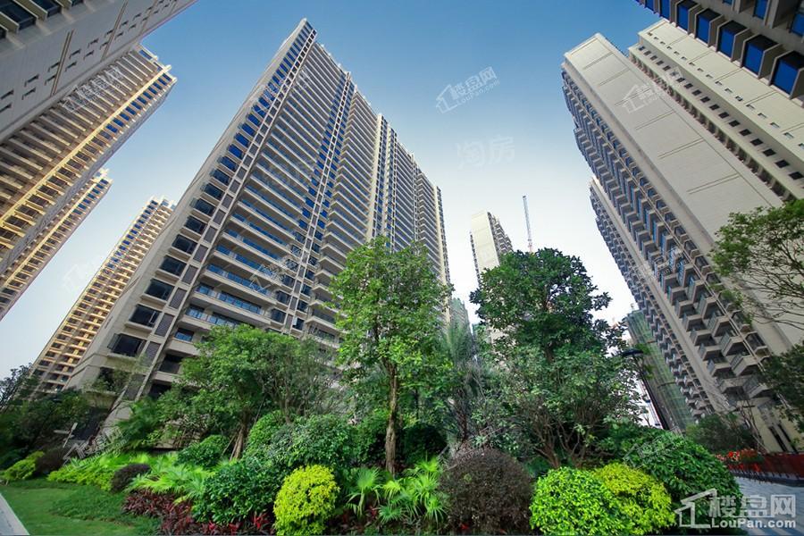 绿地中央广场实景图