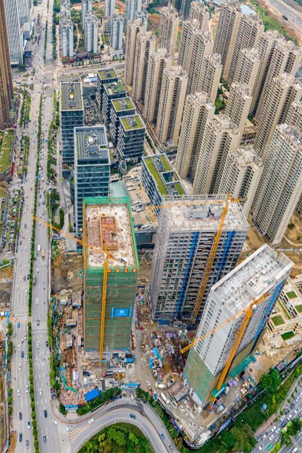 绿地中央广场实景图