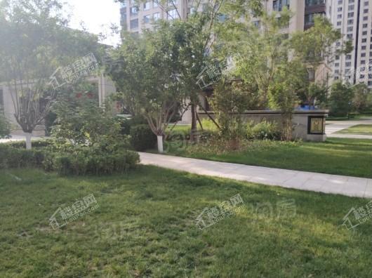 中冶盛世广场实景图