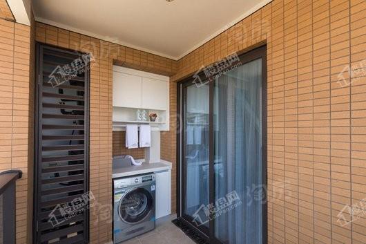 滨江新城东方名府样板间