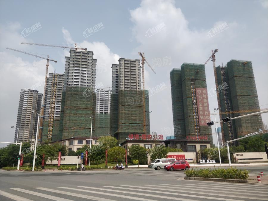 绿地新里璞悦公馆实景图