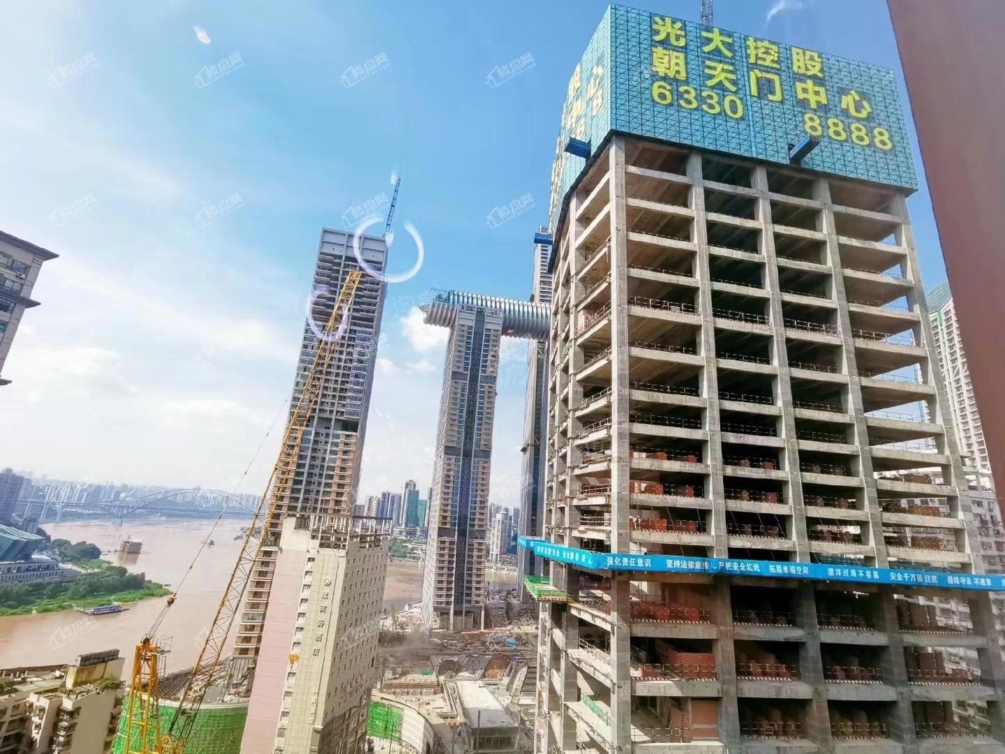 光大控股朝天门中心实景图