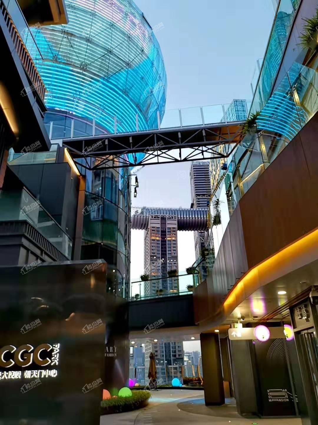 光大控股朝天门中心实景图