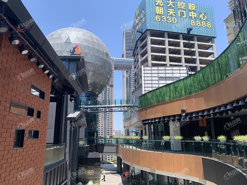 光大控股朝天门中心实景图