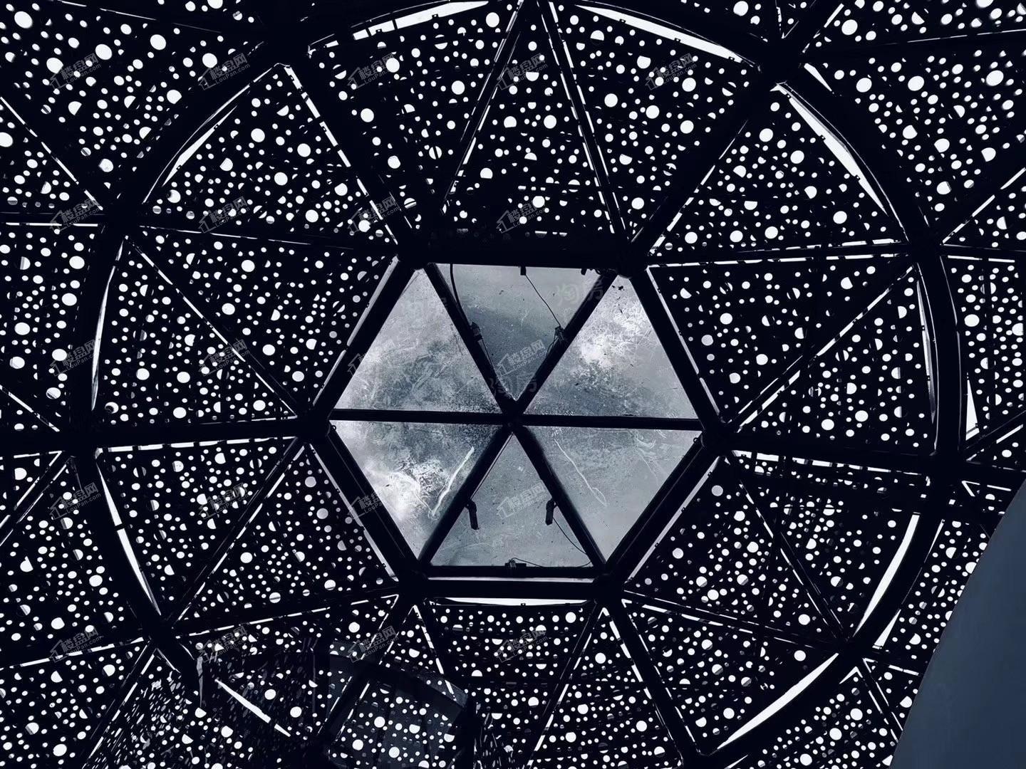 光大控股朝天门中心实景图