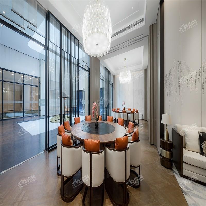 中铁阅山湖 云著实景图