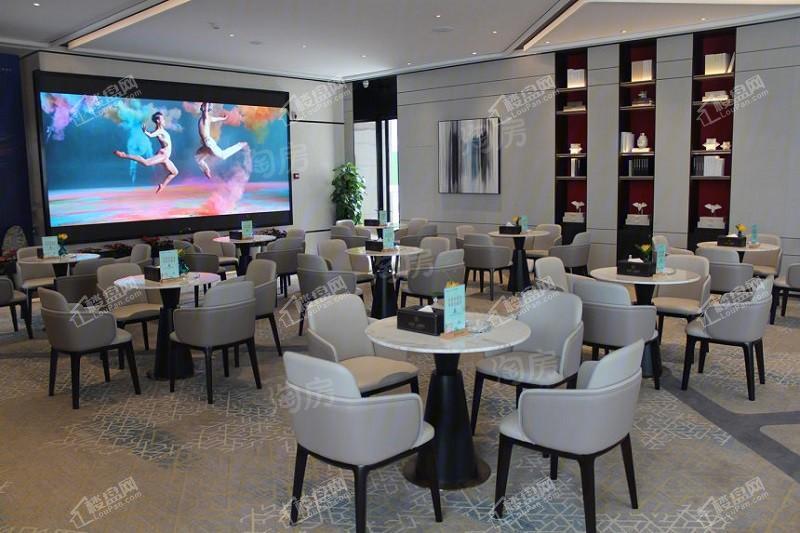 长房云西府实景图