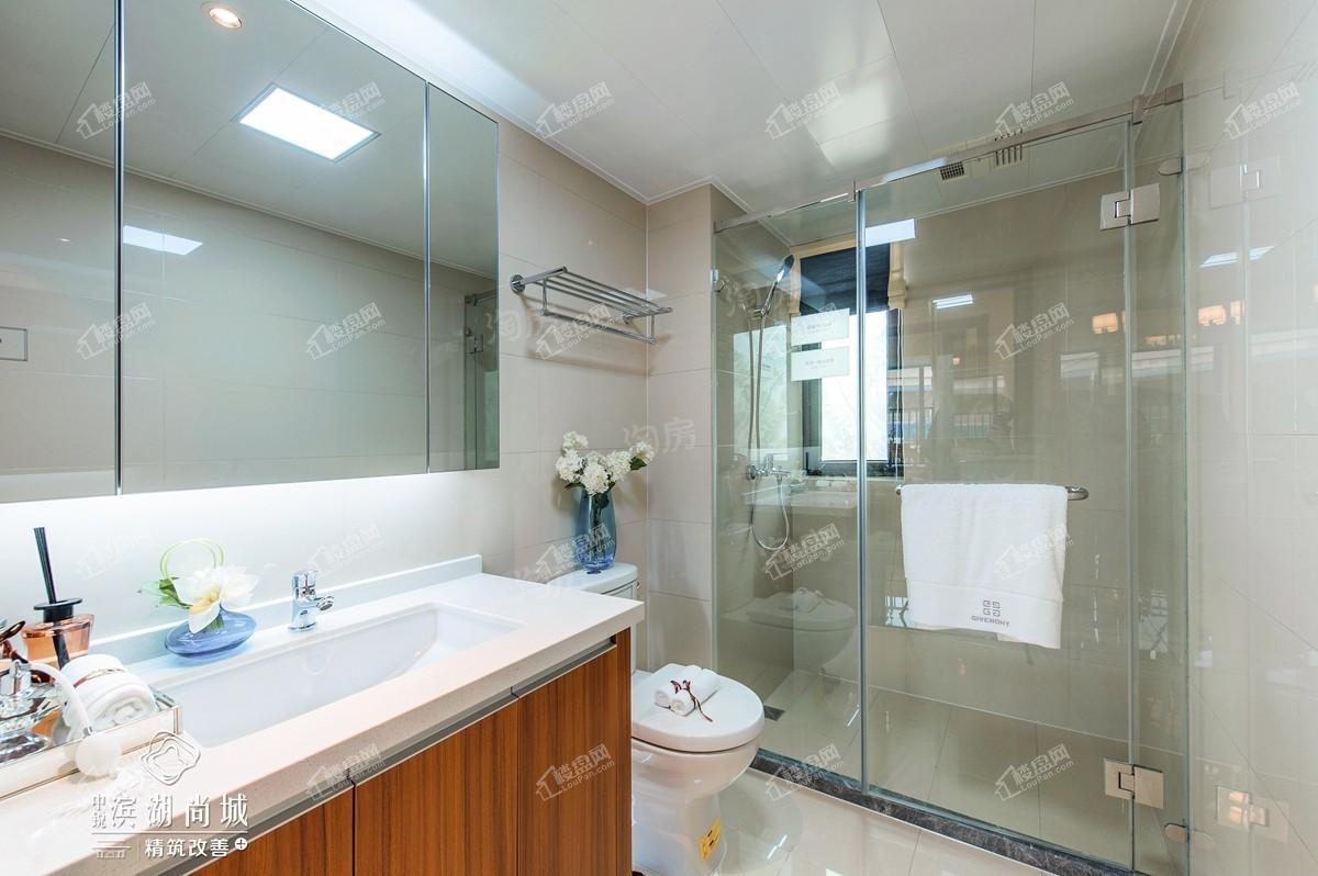 中锐滨湖尚城样板间