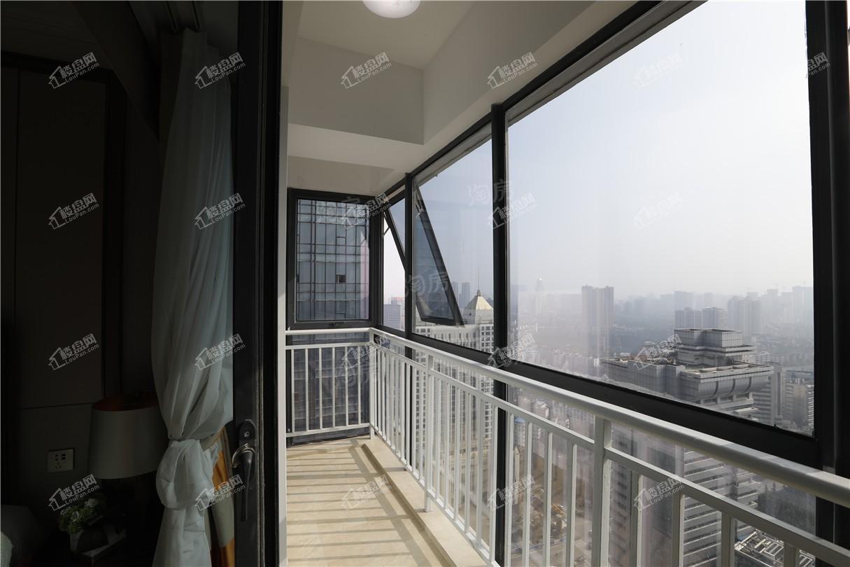 阳光城·央座样板间