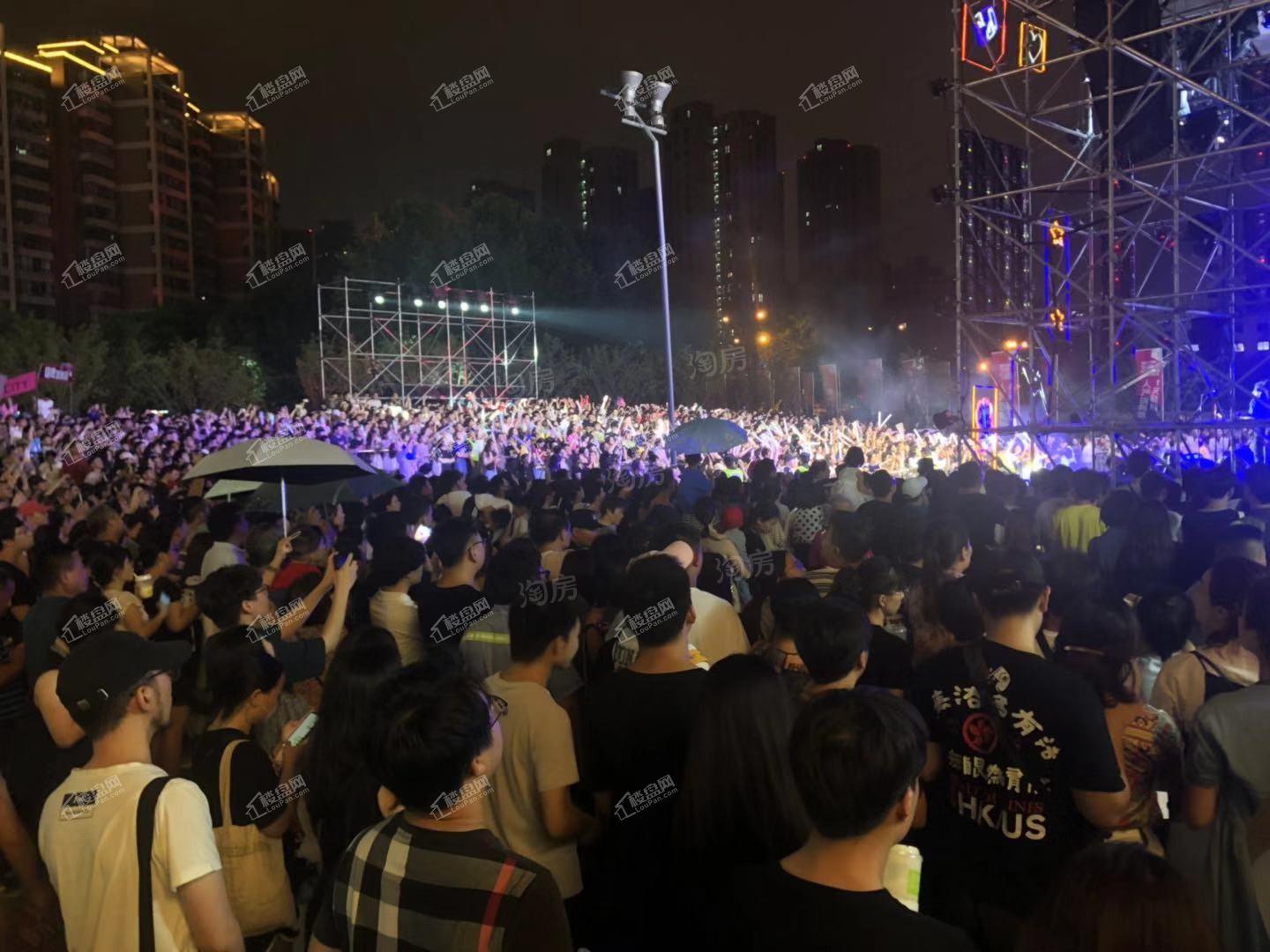 中梁大悦城效果图