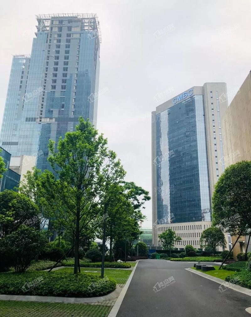 鼎衡大厦实景图