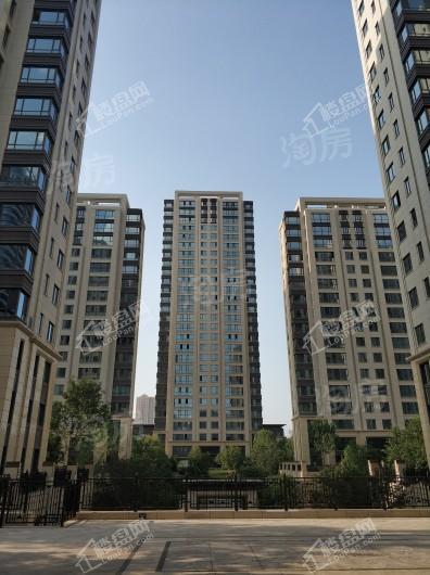 中冶盛世广场实景图