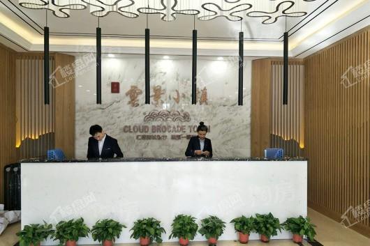 中格·云景小镇实景图