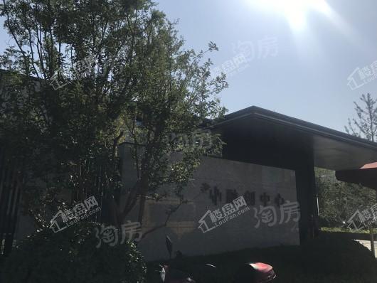 融创中心实景图