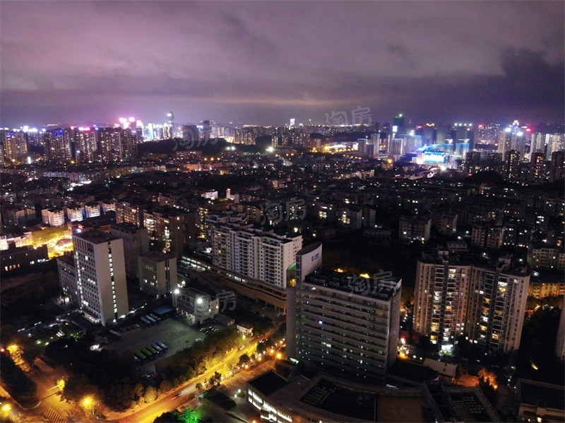 中铁阅山湖 云著实景图