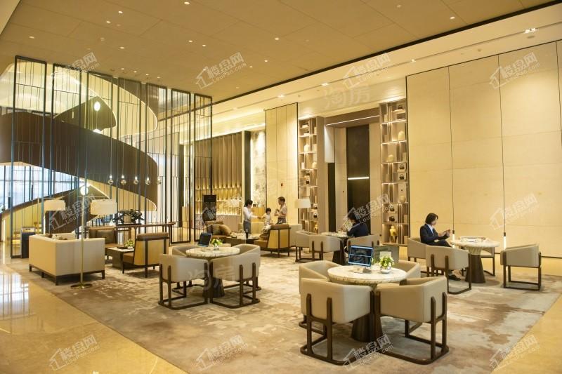 中铁阅山湖 云著实景图