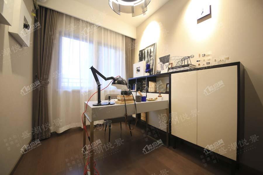 盛湖悦景样板间