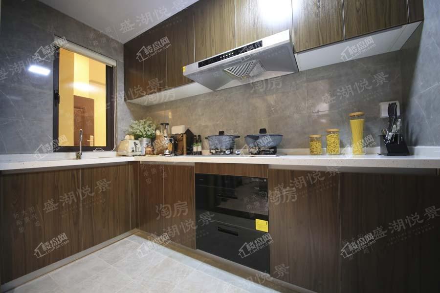 盛湖悦景样板间