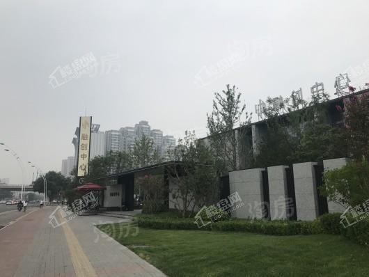 融创中心实景图
