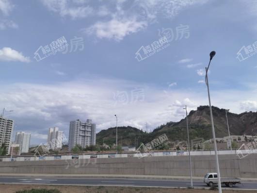 傲润 天顺祥配套图