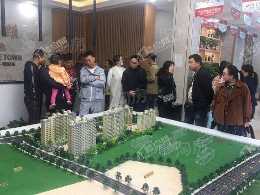 中格·云景小镇实景图