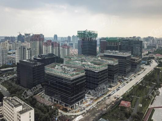 陆家嘴滨江中心实景图