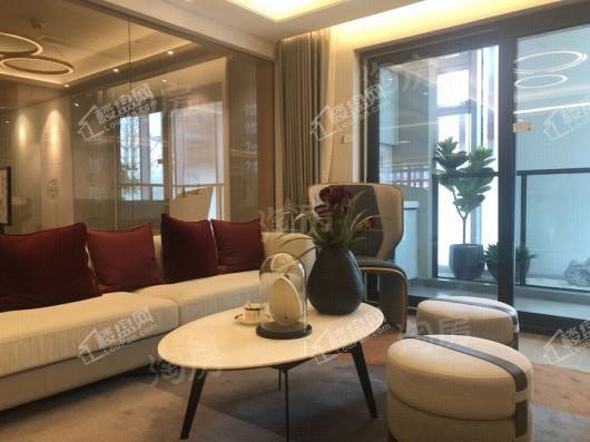 四季都会样板间