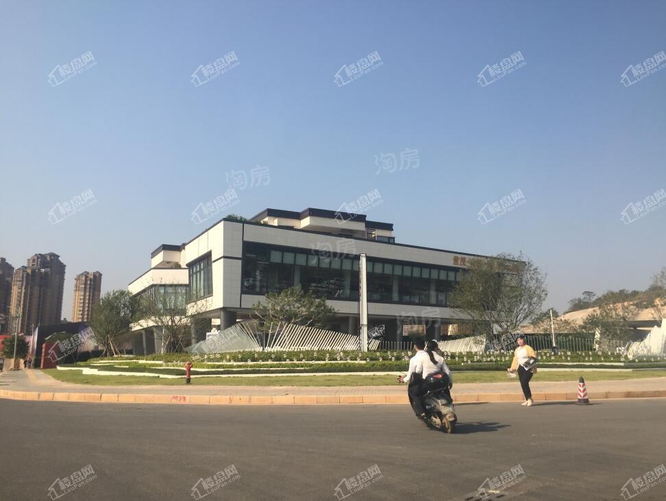 世茂金科博翠江山实景图