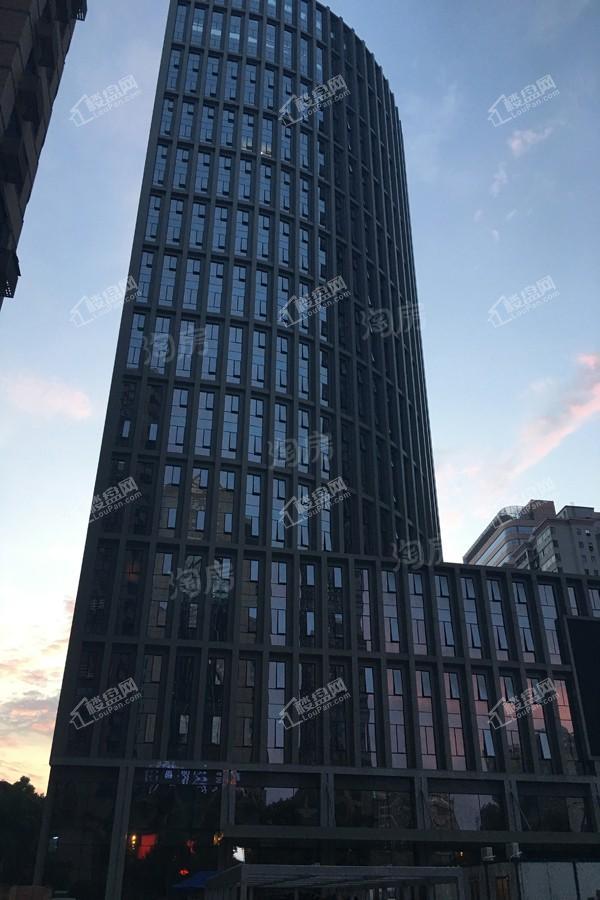 新湖南大厦实景图