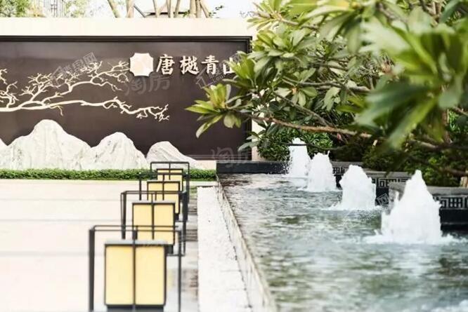 唐樾青山实景图