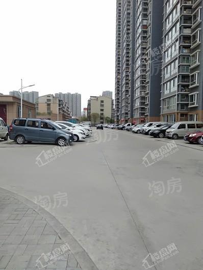 滨河华庭实景图