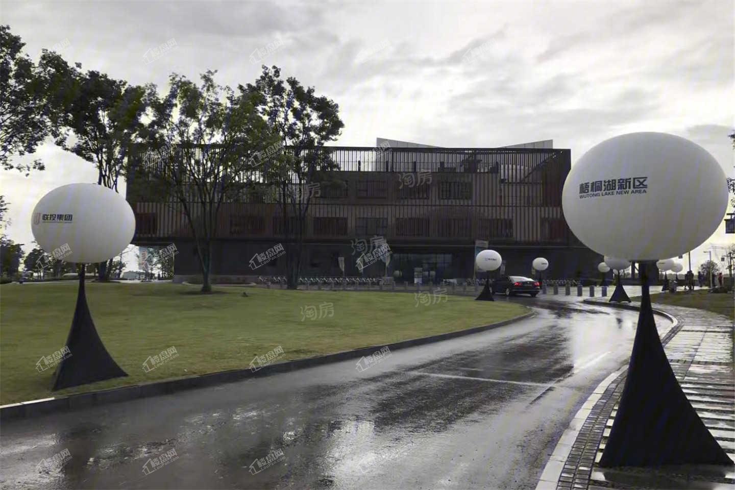 金色湖畔配套图