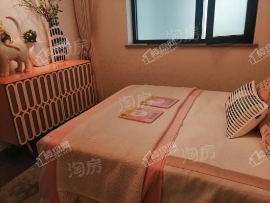 龙湖天鉅样板间