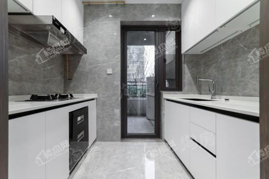 龙湖金地商置璟宸世家样板间