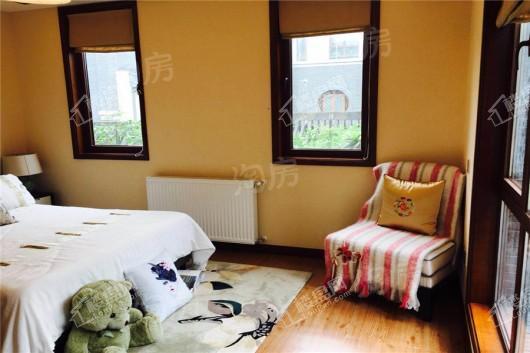 中铁水映青城2期样板间