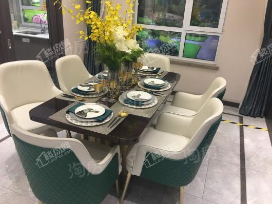 万科翡翠四季样板间