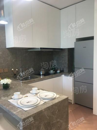 市府和鸿广场样板间