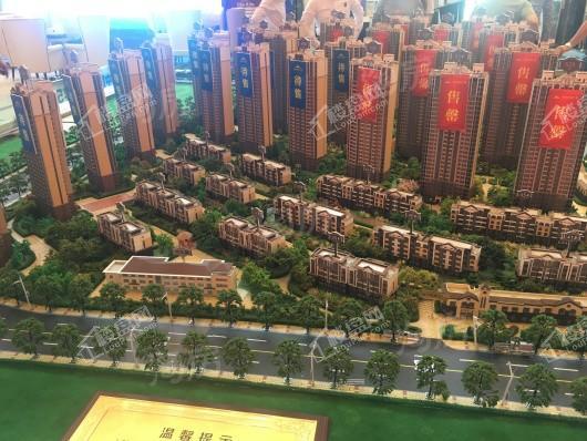 恒大中央广场实景图
