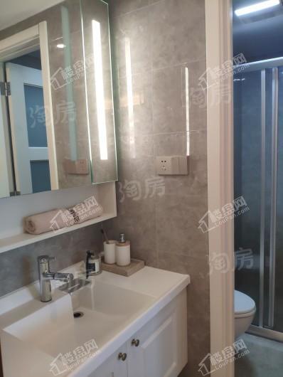 万科阳光城·翡翠之光样板间