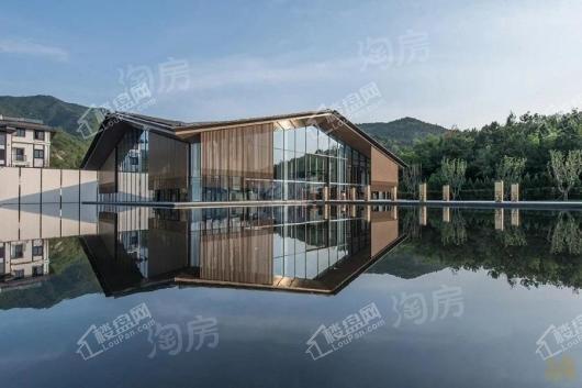 北京岭秀实景图
