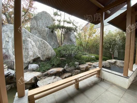 翡翠西湖实景图