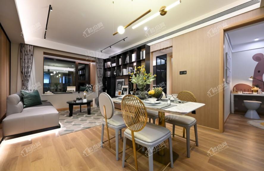 中海寰宇时代样板间