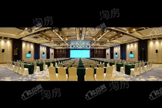 中岱交易广场实景图