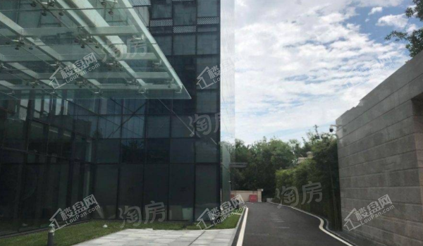 鸿坤跃界实景图