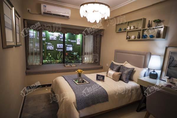 荣和半山华府样板间